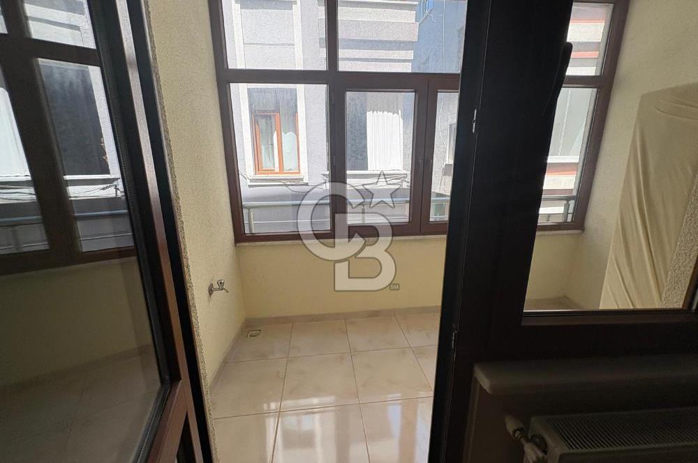 Geniş Metrekare,Çift Balkon,Mükemmel konum,2+1 Daire