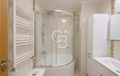 Geniş Metrekare,Çift Balkon,Mükemmel konum,2+1 Daire