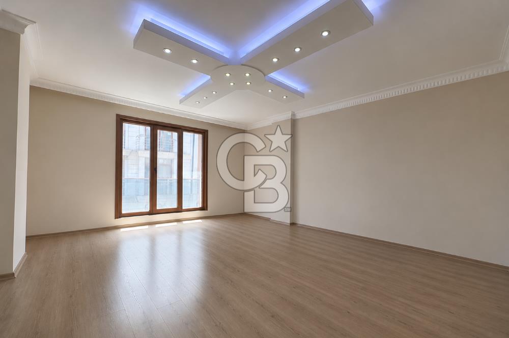 Geniş Metrekare,Çift Balkon,Mükemmel konum,2+1 Daire