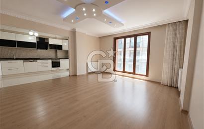 Geniş Metrekare,Çift Balkon,Mükemmel konum,2+1 Daire