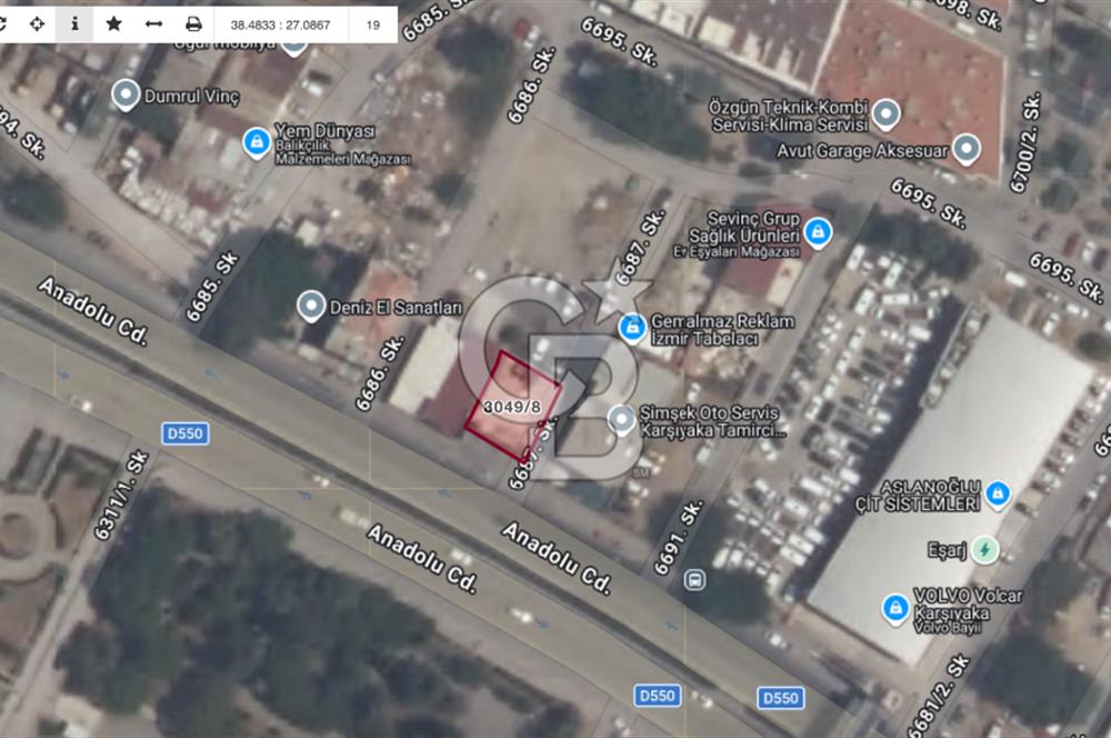 Karşıyaka Cumhuriyet Anadolu Caddesi'nde Değerli Arsa