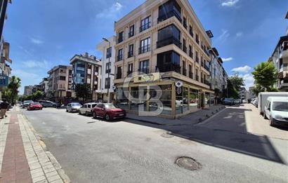 Avcılar Öğretmenler Cad. Yoğun Yaya Trafiğinde Köşe Dükkan