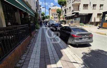 Avcılar Öğretmenler Cad. Yoğun Yaya Trafiğinde Köşe Dükkan