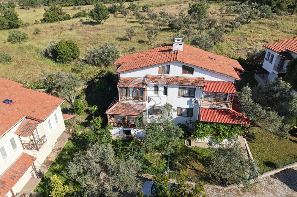 AYVALIK SEFA ÇAMLIKTA DOĞAYLA İÇ İÇE ÖZEL VİLLA