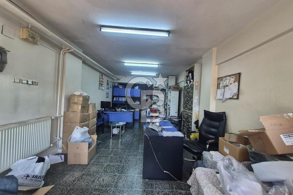 Merter Simitaş Bloklarında Kiracılı Satılık Dükkan