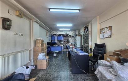 Merter Simitaş Bloklarında Kiracılı Satılık Dükkan