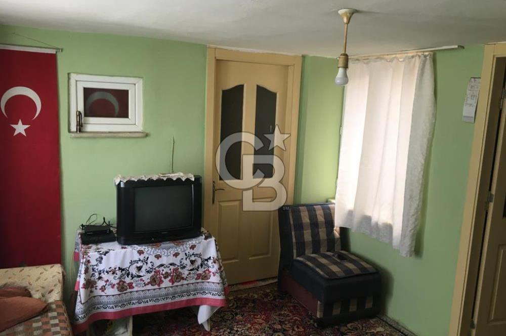 EVONADAN ÇARŞININ MERKEZİ KAFELER SOKAĞINDA 6+1 DUBLEKS DAİRE