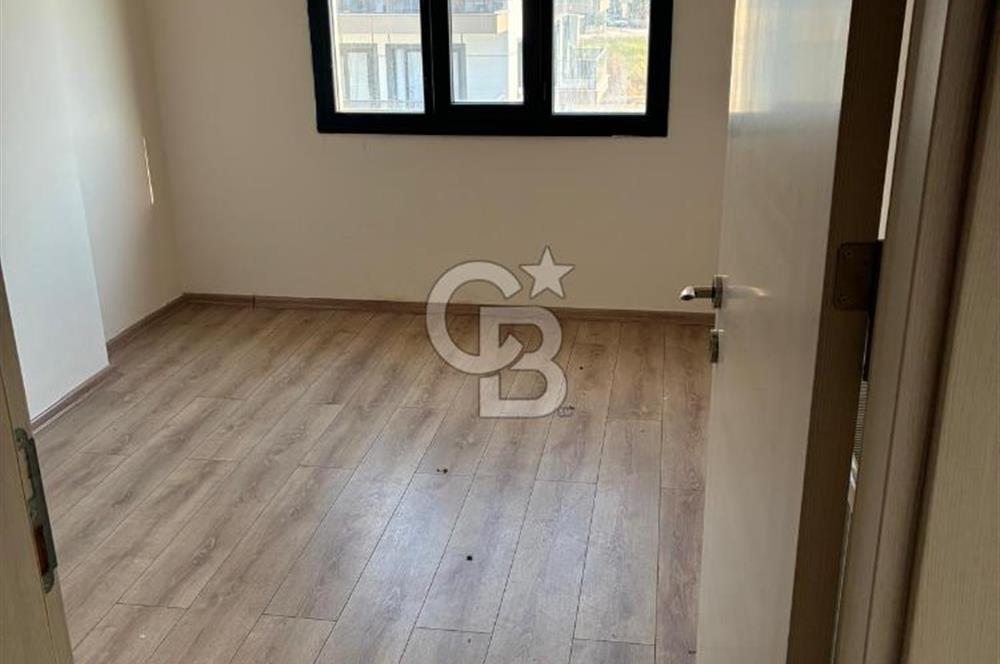 EVONADAN MURADİYEDE 0 YENİ BİNA SİTE İÇİ HAVUZLU 2+1 DAİRE