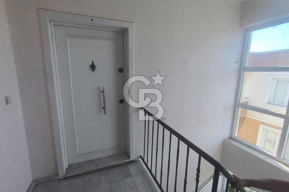 EVONADAN YENİ FOÇADA 1.5+1 DENİZE 1KM MESAFEDE EŞYALI DAİRE