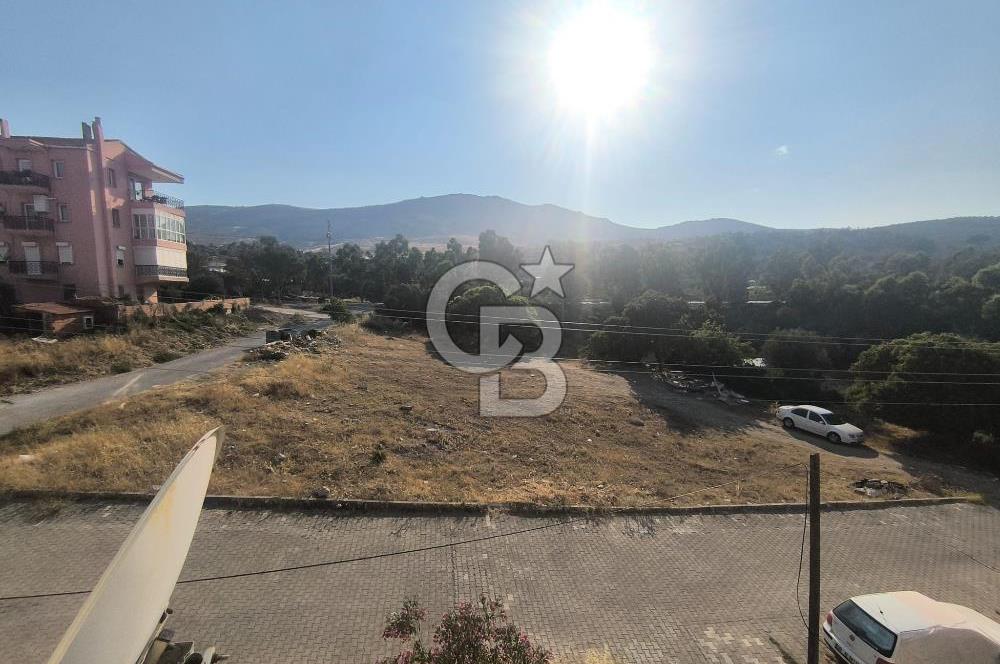 EVONADAN YENİ FOÇADA 1.5+1 DENİZE 1KM MESAFEDE EŞYALI DAİRE