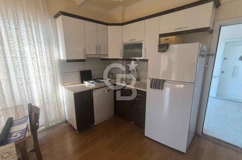 EVONADAN YENİ FOÇADA 1.5+1 DENİZE 1KM MESAFEDE EŞYALI DAİRE