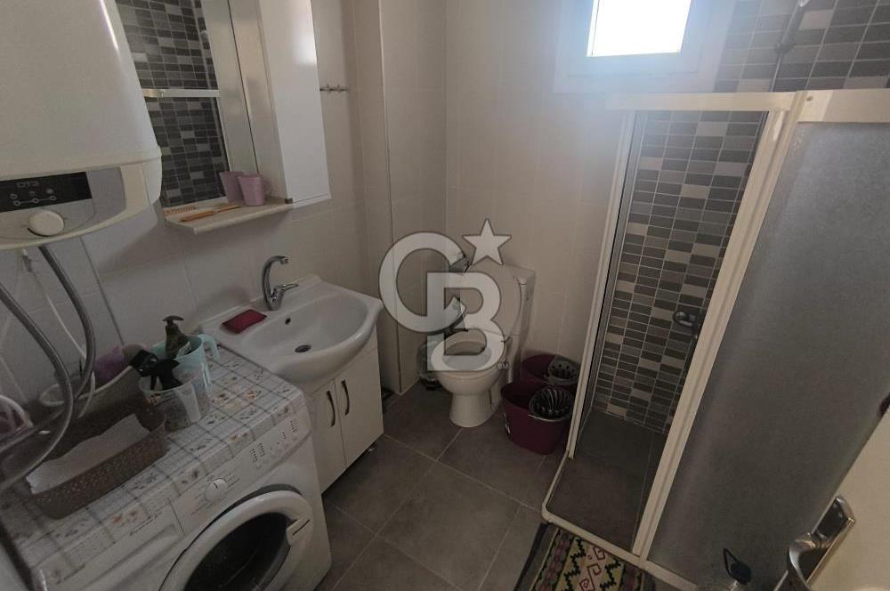 EVONADAN YENİ FOÇADA 1.5+1 DENİZE 1KM MESAFEDE EŞYALI DAİRE