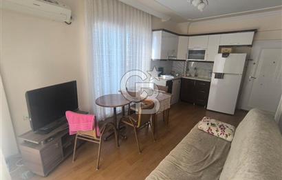 EVONADAN YENİ FOÇADA 1.5+1 DENİZE 1KM MESAFEDE EŞYALI DAİRE