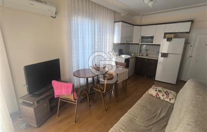 EVONADAN YENİ FOÇADA 1.5+1 DENİZE 1KM MESAFEDE EŞYALI DAİRE