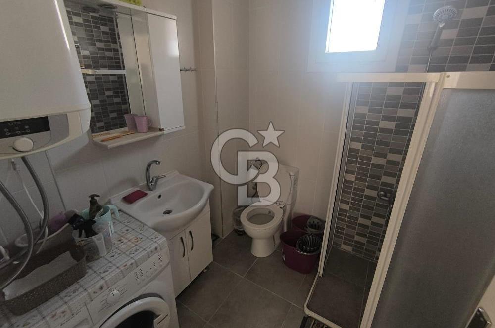 EVONADAN YENİ FOÇADA 1.5+1 DENİZE 1KM MESAFEDE EŞYALI DAİRE