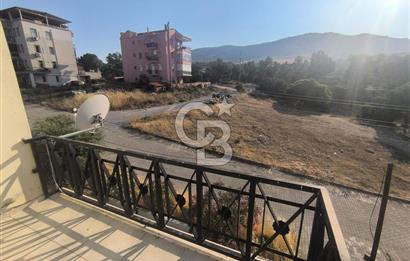 EVONADAN YENİ FOÇADA 1.5+1 DENİZE 1KM MESAFEDE EŞYALI DAİRE