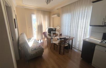 EVONADAN YENİ FOÇADA 1.5+1 DENİZE 1KM MESAFEDE EŞYALI DAİRE