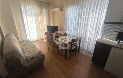 EVONADAN YENİ FOÇADA 1.5+1 DENİZE 1KM MESAFEDE EŞYALI DAİRE