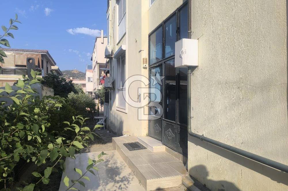 EVONADAN YENİ FOÇADA 1.5+1 DENİZE 1KM MESAFEDE EŞYALI DAİRE