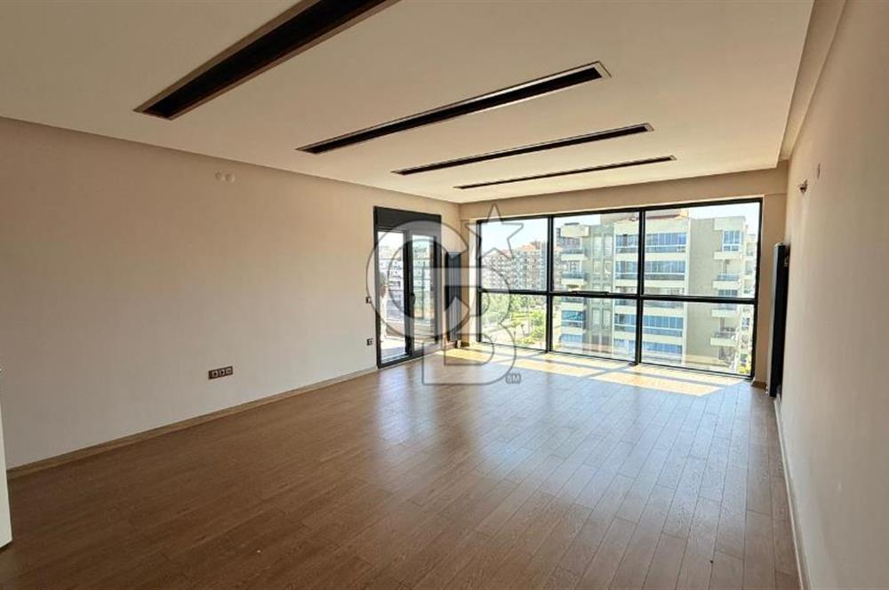 EVONADAN GÜZELYURTTA EN GÖZDE SİTEDE KİRALIK 4+1 DAİRE FIRSATI