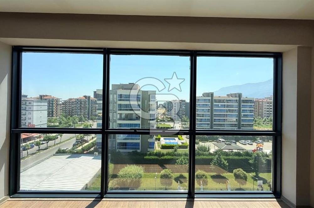 EVONADAN GÜZELYURTTA EN GÖZDE SİTEDE KİRALIK 4+1 DAİRE FIRSATI