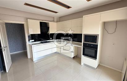 EVONADAN GÜZELYURTTA EN GÖZDE SİTEDE KİRALIK 4+1 DAİRE FIRSATI