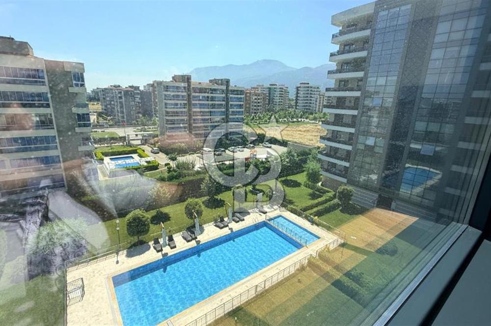 EVONADAN GÜZELYURTTA EN GÖZDE SİTEDE KİRALIK 4+1 DAİRE FIRSATI