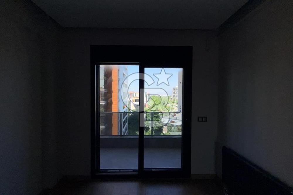 EVONADAN GÜZELYURTTA EN GÖZDE SİTEDE KİRALIK 4+1 DAİRE FIRSATI