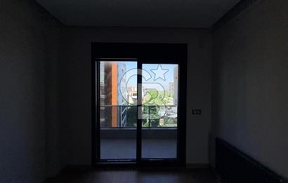 EVONADAN GÜZELYURTTA EN GÖZDE SİTEDE KİRALIK 4+1 DAİRE FIRSATI