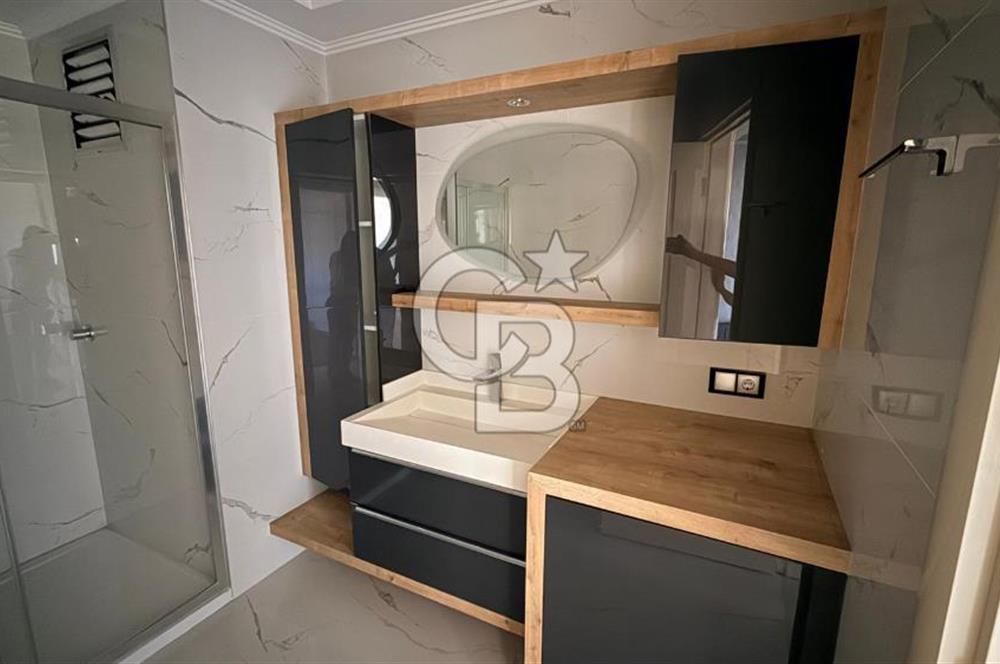 EVONADAN GÜZELYURTTA EN GÖZDE SİTEDE KİRALIK 4+1 DAİRE FIRSATI