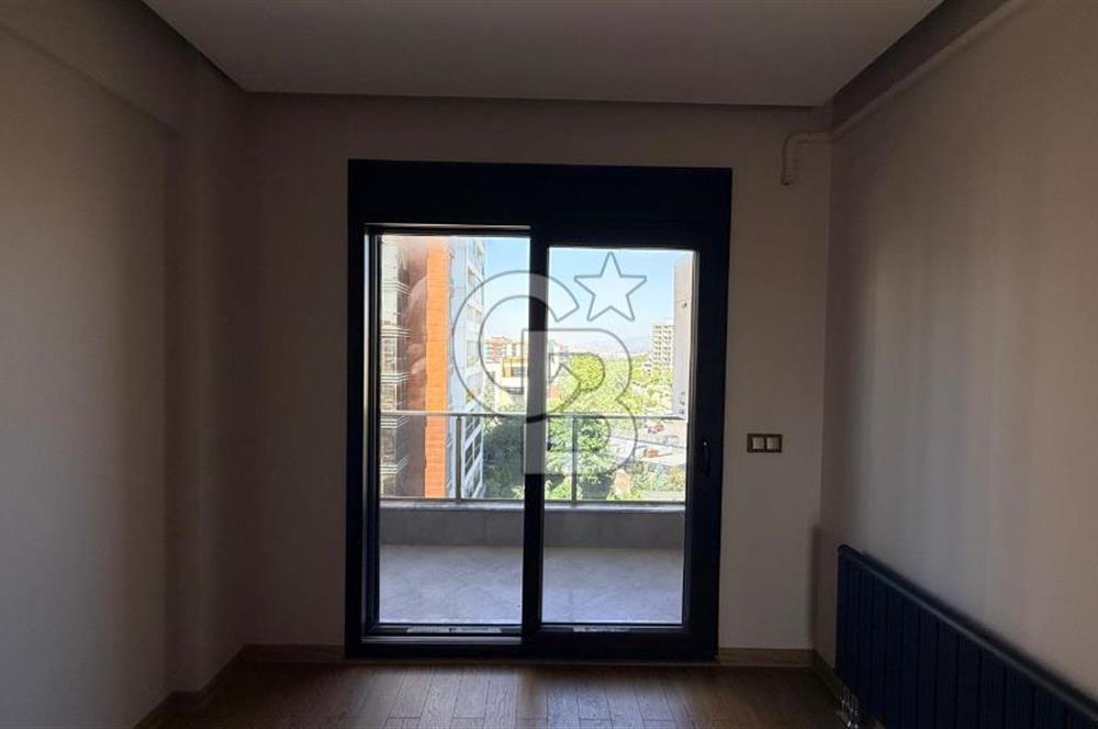EVONADAN GÜZELYURTTA EN GÖZDE SİTEDE KİRALIK 4+1 DAİRE FIRSATI