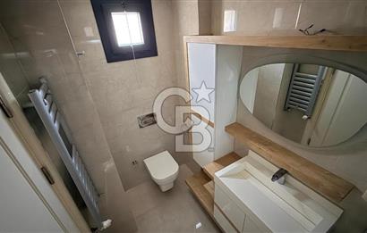 EVONADAN GÜZELYURTTA EN GÖZDE SİTEDE KİRALIK 4+1 DAİRE FIRSATI