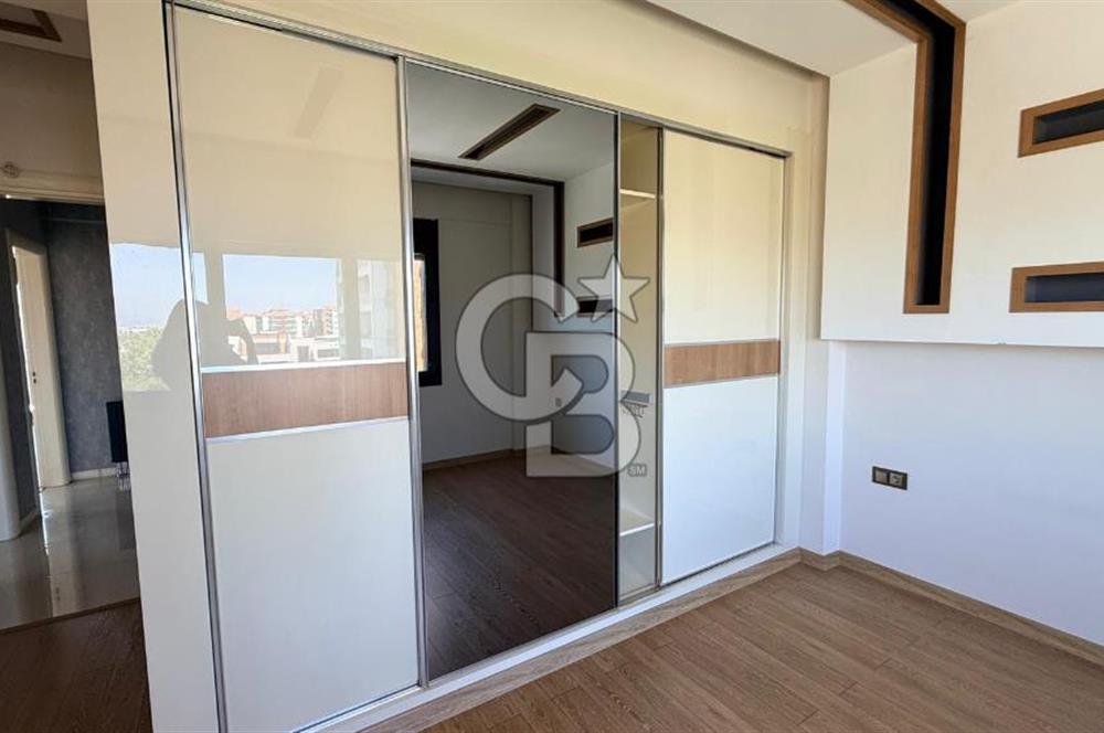 EVONADAN GÜZELYURTTA EN GÖZDE SİTEDE KİRALIK 4+1 DAİRE FIRSATI