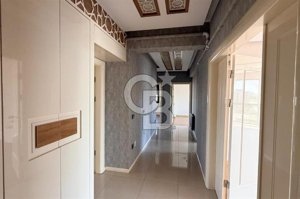 EVONADAN GÜZELYURTTA EN GÖZDE SİTEDE KİRALIK 4+1 DAİRE FIRSATI