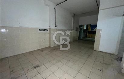 Ümraniye İstiklal 250m² 14.75 m. Cepheli Bacalı Kiralık Dükkan