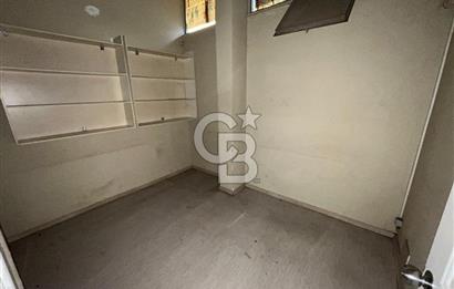 Ümraniye İstiklal 250m² 14.75 m. Cepheli Bacalı Kiralık Dükkan