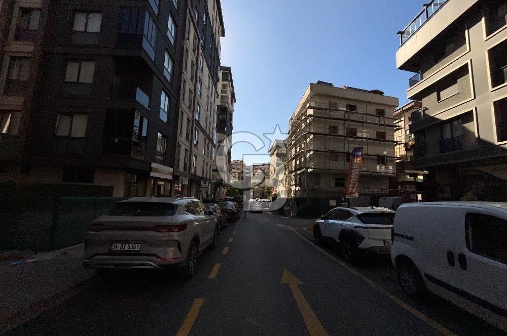 Ümraniye İstiklal 250m² 14.75 m. Cepheli Bacalı Kiralık Dükkan
