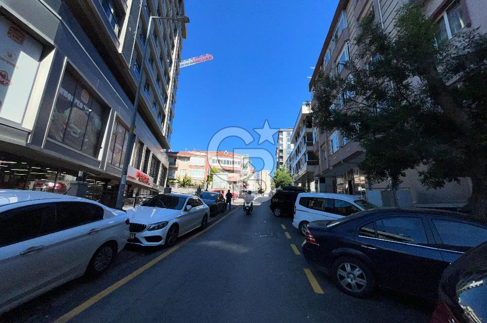Ümraniye İstiklal 250m² 14.75 m. Cepheli Bacalı Kiralık Dükkan