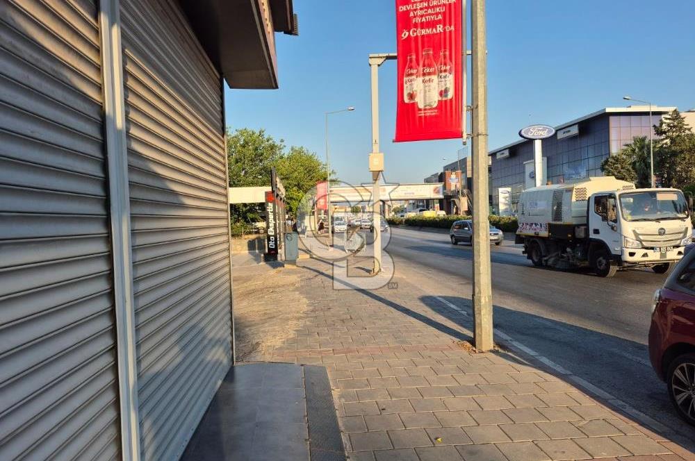 Karşıyaka Cumhuriyet Anadolu Caddesi'nde Değerli Arsa