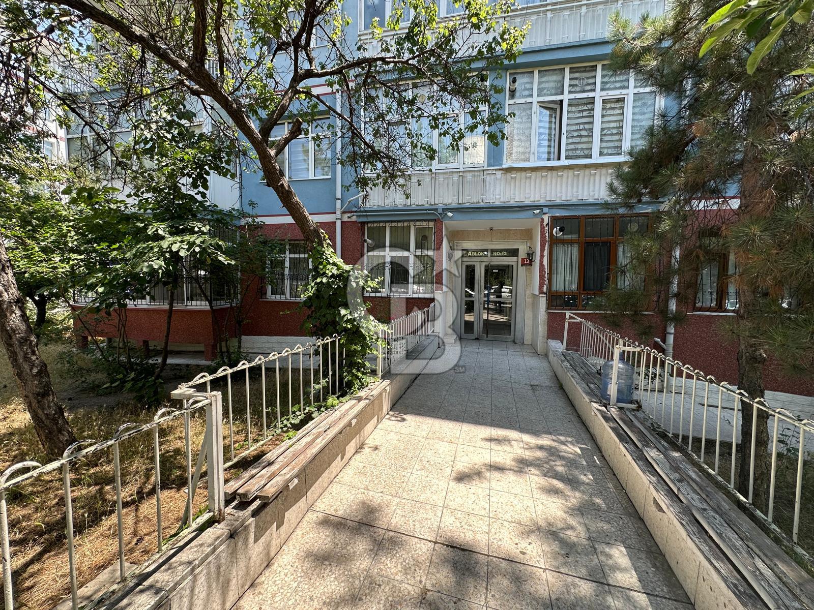 KİRALIK EŞYALI 3+1 | ÇAMLICA MAHALLESİ | MERKEZİ KONUM | BAHÇE MANZARALI