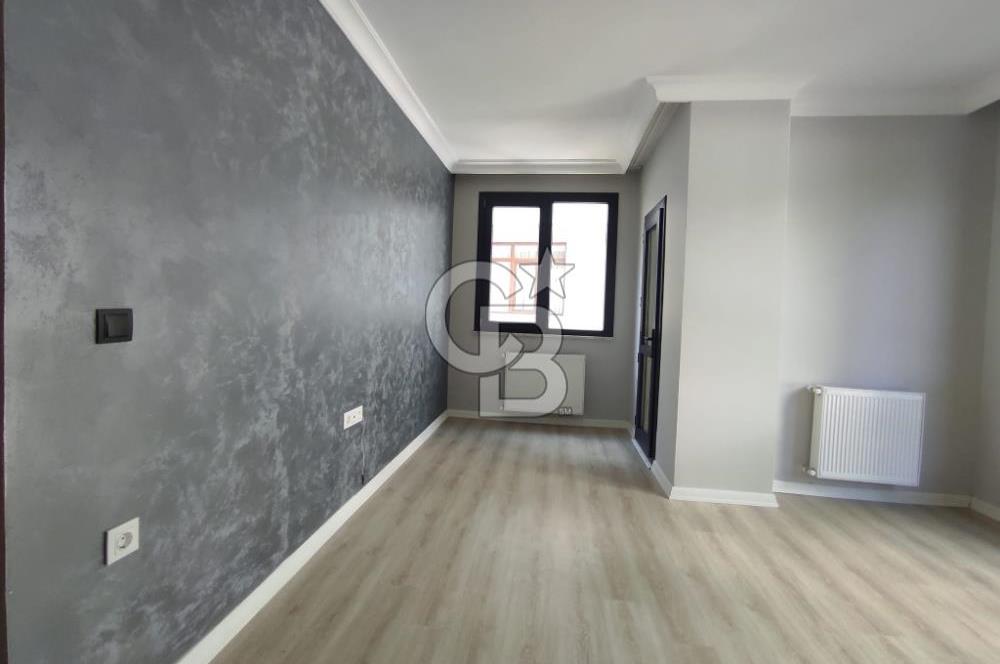 SAFA MAHALLESİ CADDE ÜZERİ ENFES 2+1 ASANSÖRLÜ ARAKAT DAİRE