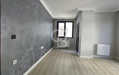 SAFA MAHALLESİ CADDE ÜZERİ ENFES 2+1 ASANSÖRLÜ ARAKAT DAİRE