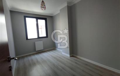 SAFA MAHALLESİ CADDE ÜZERİ ENFES 2+1 ASANSÖRLÜ ARAKAT DAİRE