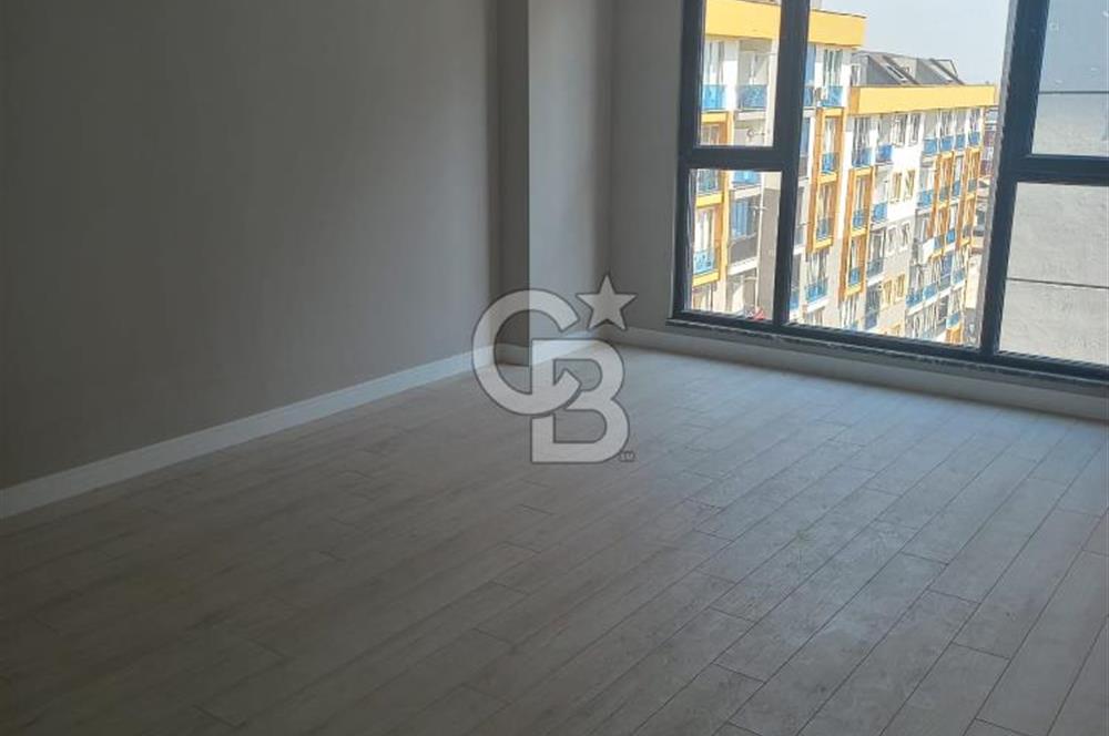 PENDİK ÇINARDERE HFM ÇINAR PROJESİNDE SATILIK 1+1 DAİRE