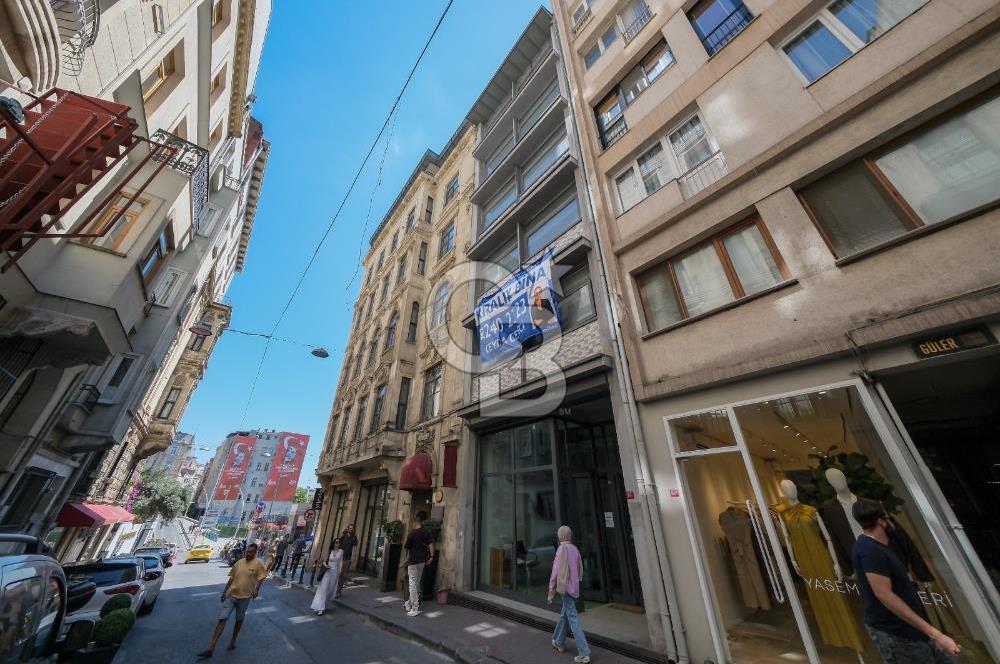 BEYOĞLU ASMALIDA CD ÜZERİ YANGIN MERDİVENLİ KİRALIK TİCARİ BİNA