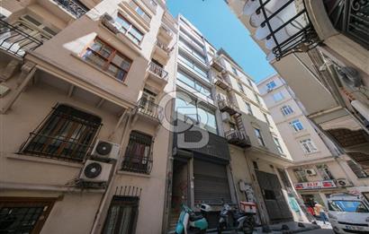 BEYOĞLU ASMALIDA CD ÜZERİ YANGIN MERDİVENLİ KİRALIK TİCARİ BİNA