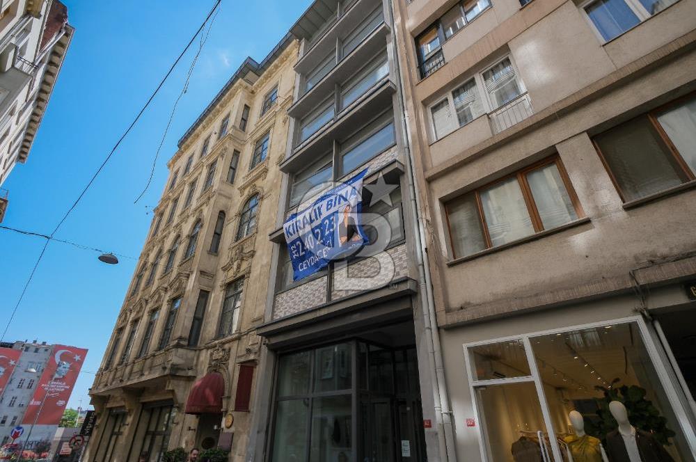 BEYOĞLU ASMALIDA CD ÜZERİ YANGIN MERDİVENLİ KİRALIK TİCARİ BİNA