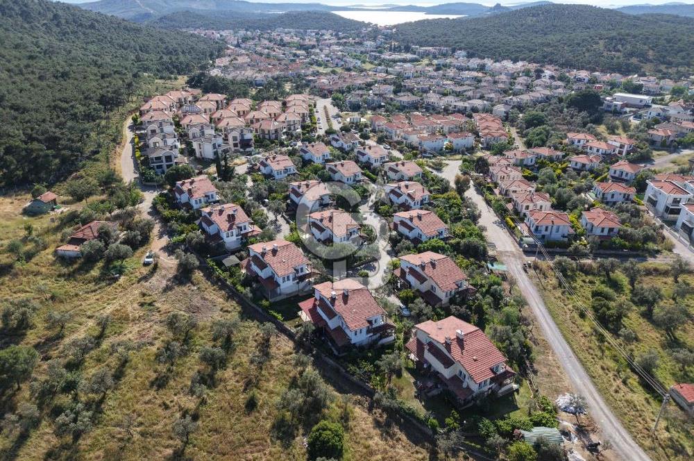 AYVALIK SEFA ÇAMLIKTA DOĞAYLA İÇ İÇE ÖZEL VİLLA