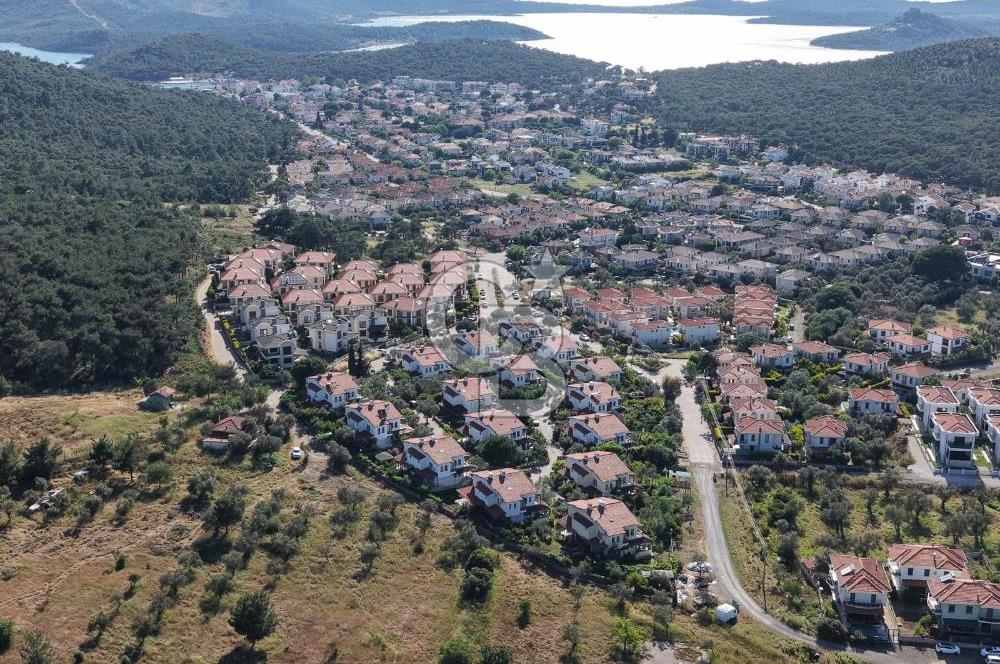 AYVALIK SEFA ÇAMLIKTA DOĞAYLA İÇ İÇE ÖZEL VİLLA