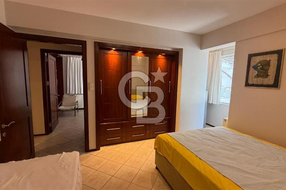 Çeşme Boyalıkta Denize Sıfır,Havuzlu,Plajlı Lüks Dubleks 3+1
